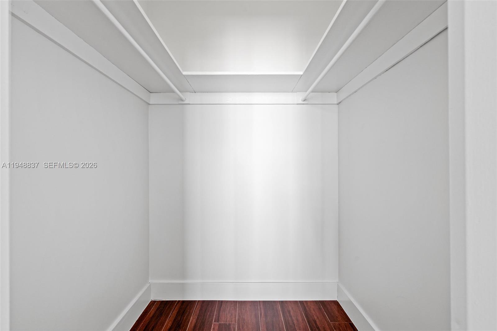 MIRADOR 1000 CONDO - Residential