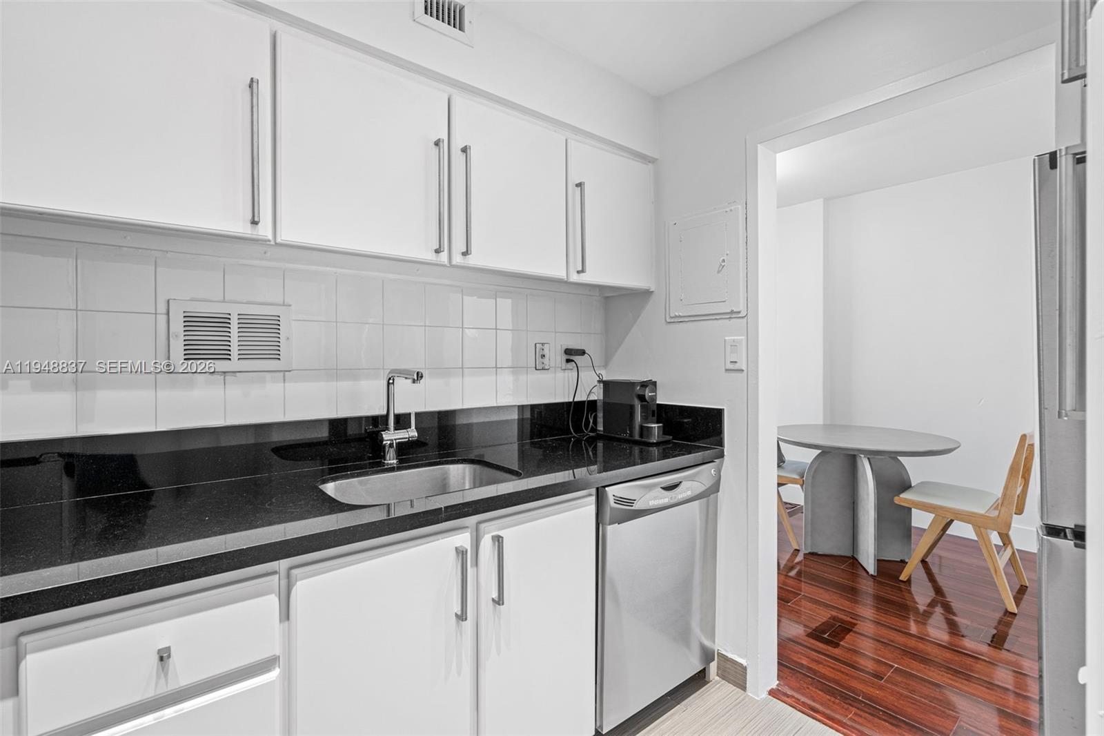 MIRADOR 1000 CONDO - Residential