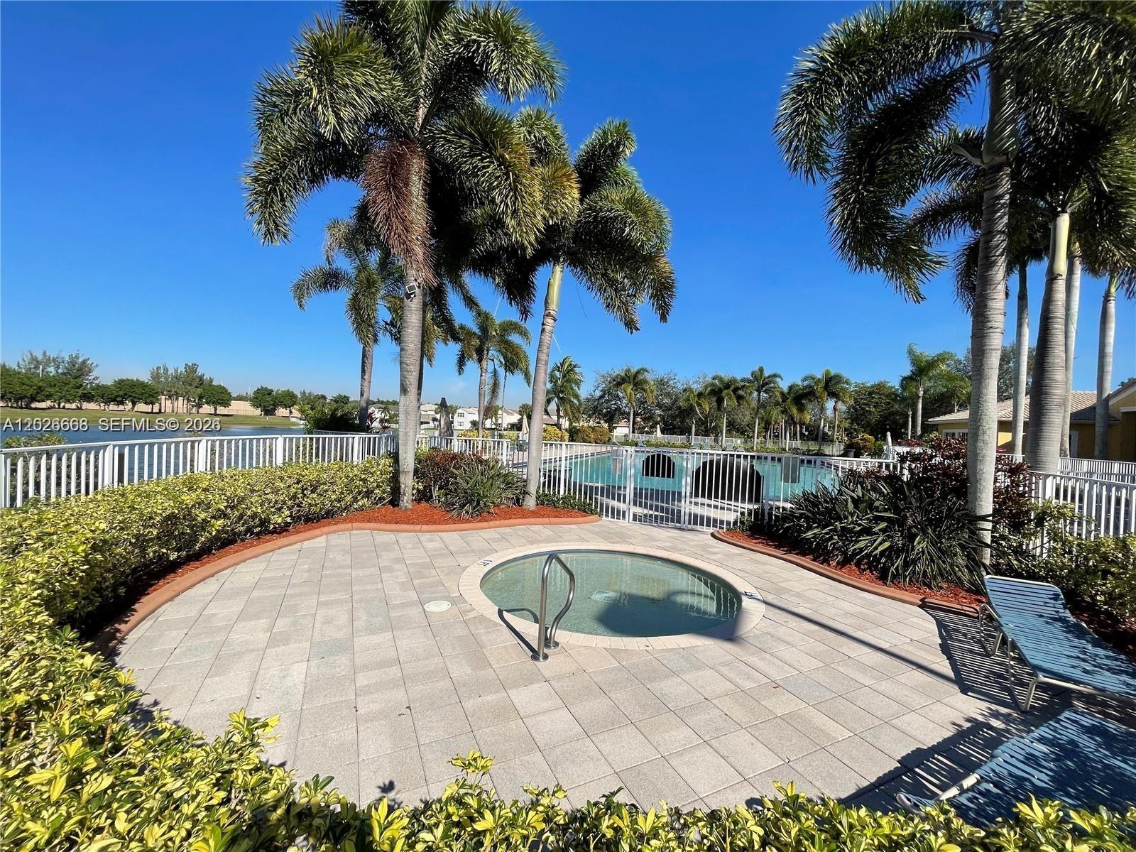 BANYAN BAY CONDO - Residential Lease