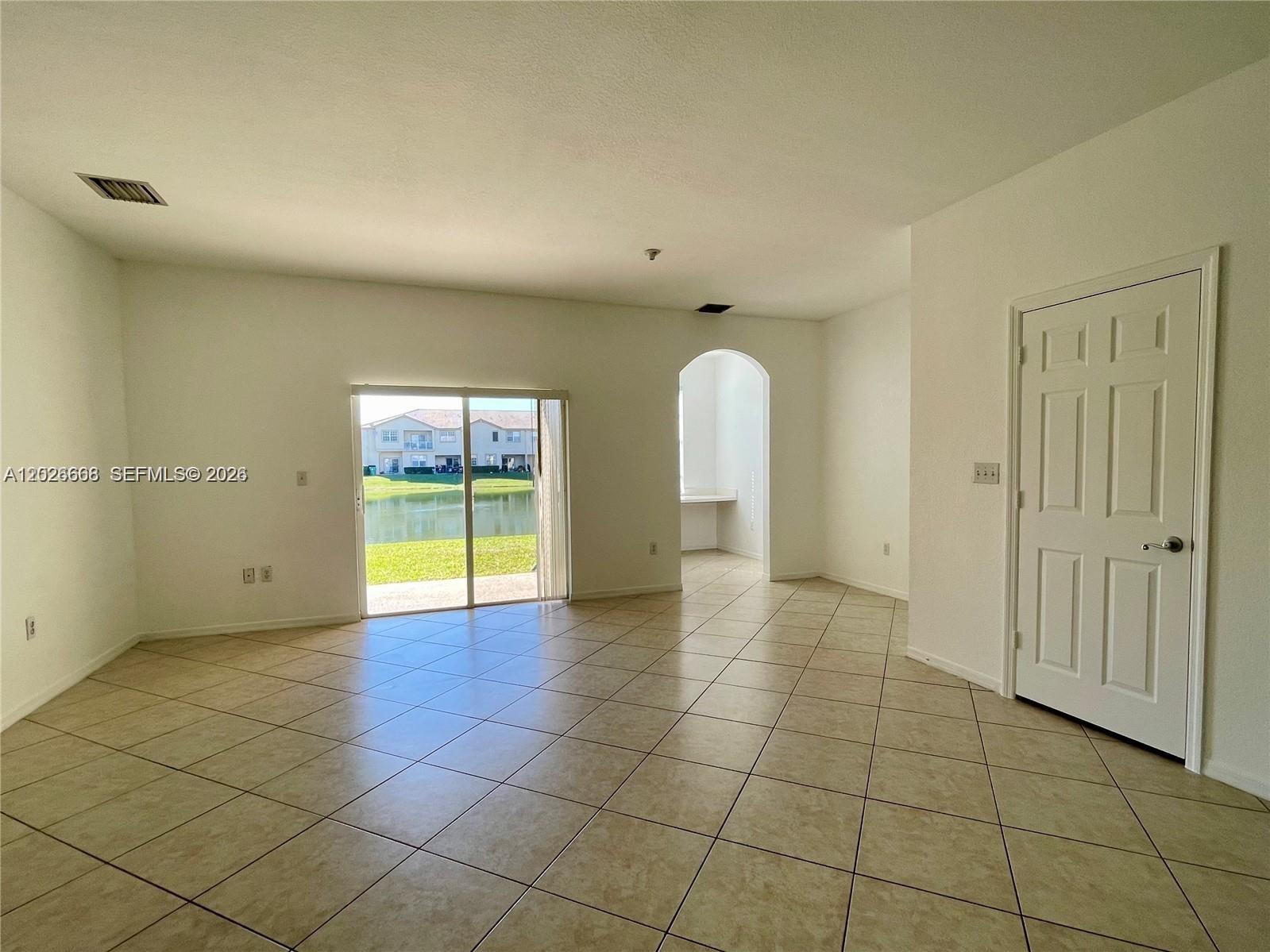 BANYAN BAY CONDO - Residential Lease