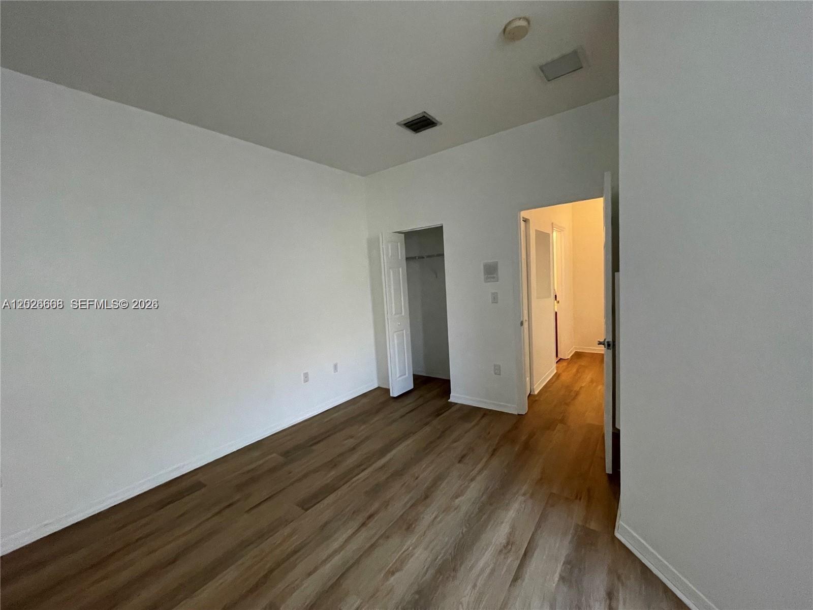 BANYAN BAY CONDO - Residential Lease
