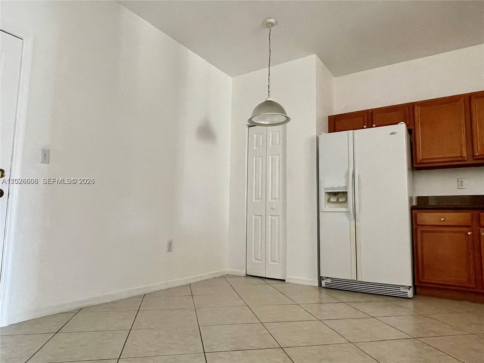 BANYAN BAY CONDO - Residential Lease