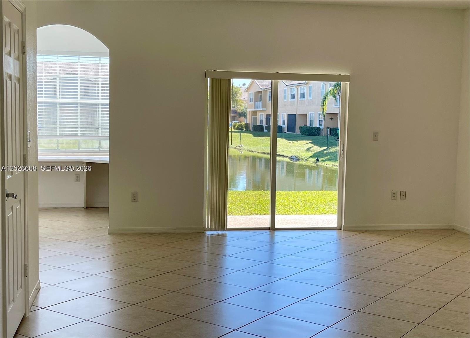 BANYAN BAY CONDO - Residential Lease