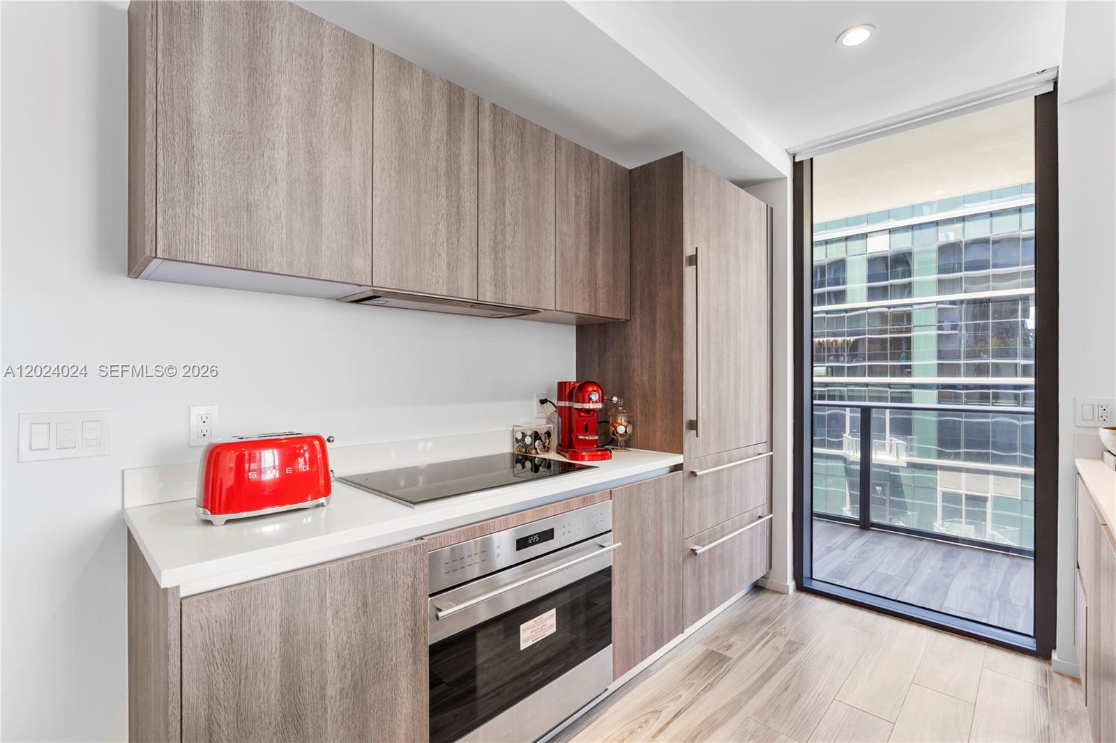 801 SMA RESIDENCES CONDO - Residential