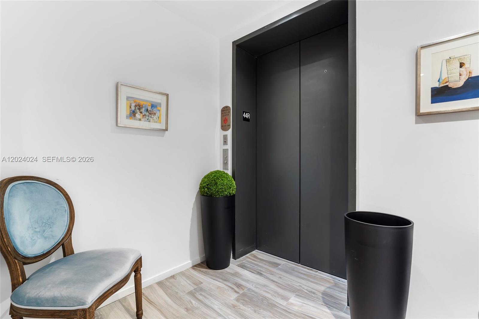 801 SMA RESIDENCES CONDO - Residential