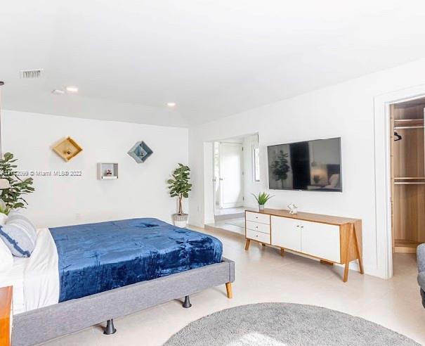 GOLD CREST - Residential Lease