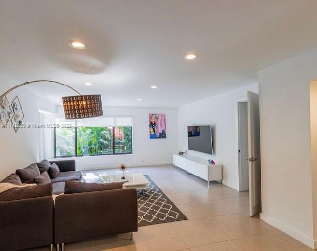 GOLD CREST - Residential Lease