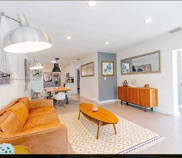 GOLD CREST - Residential Lease