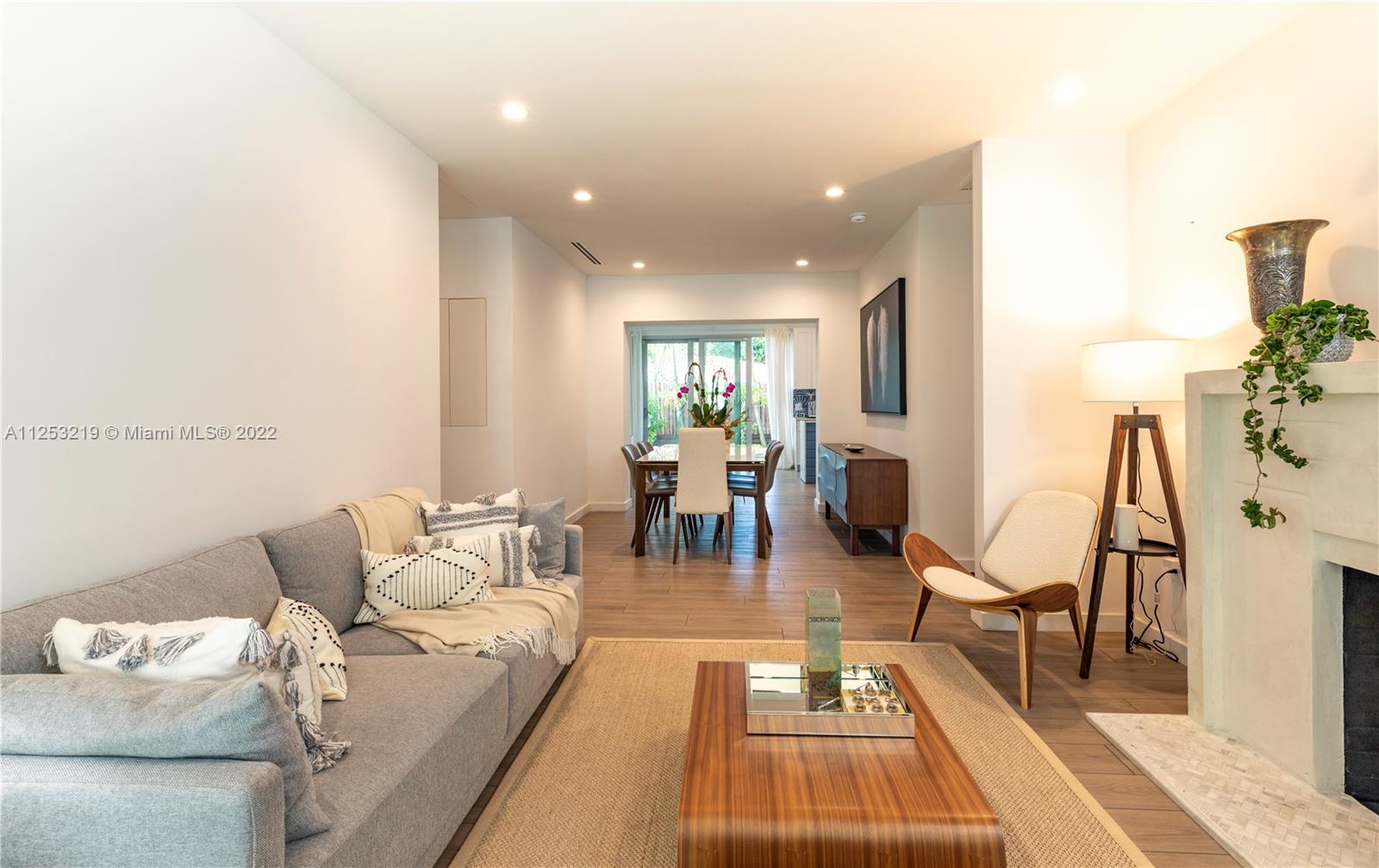 CAMNER GABLES - Residential