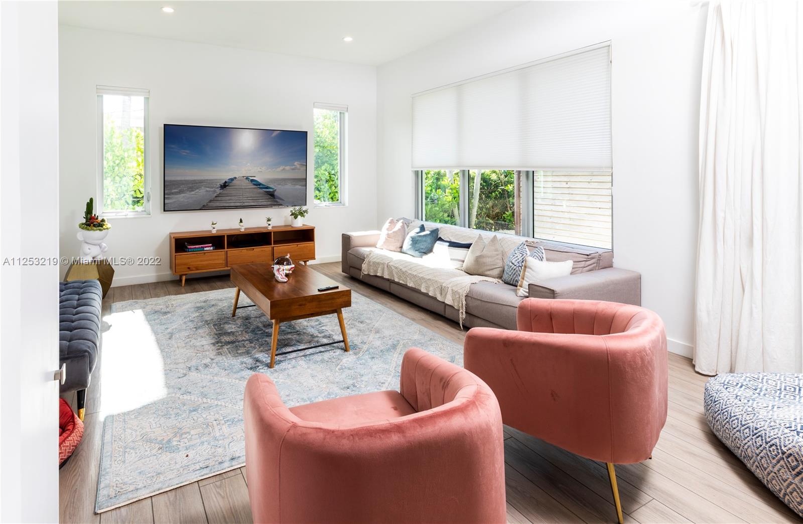 CAMNER GABLES - Residential
