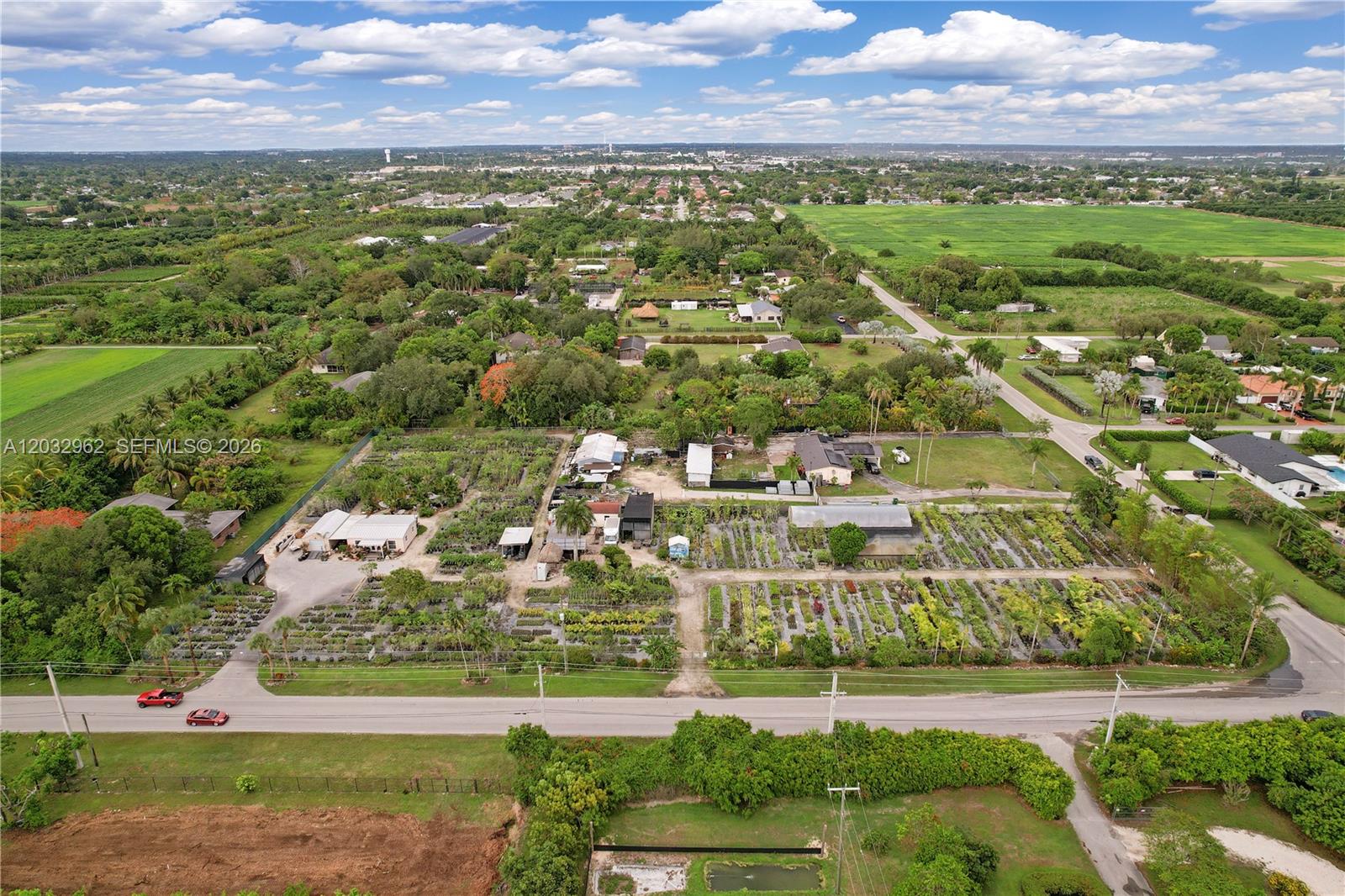 CASEYS CORNERTURN KEY - Land