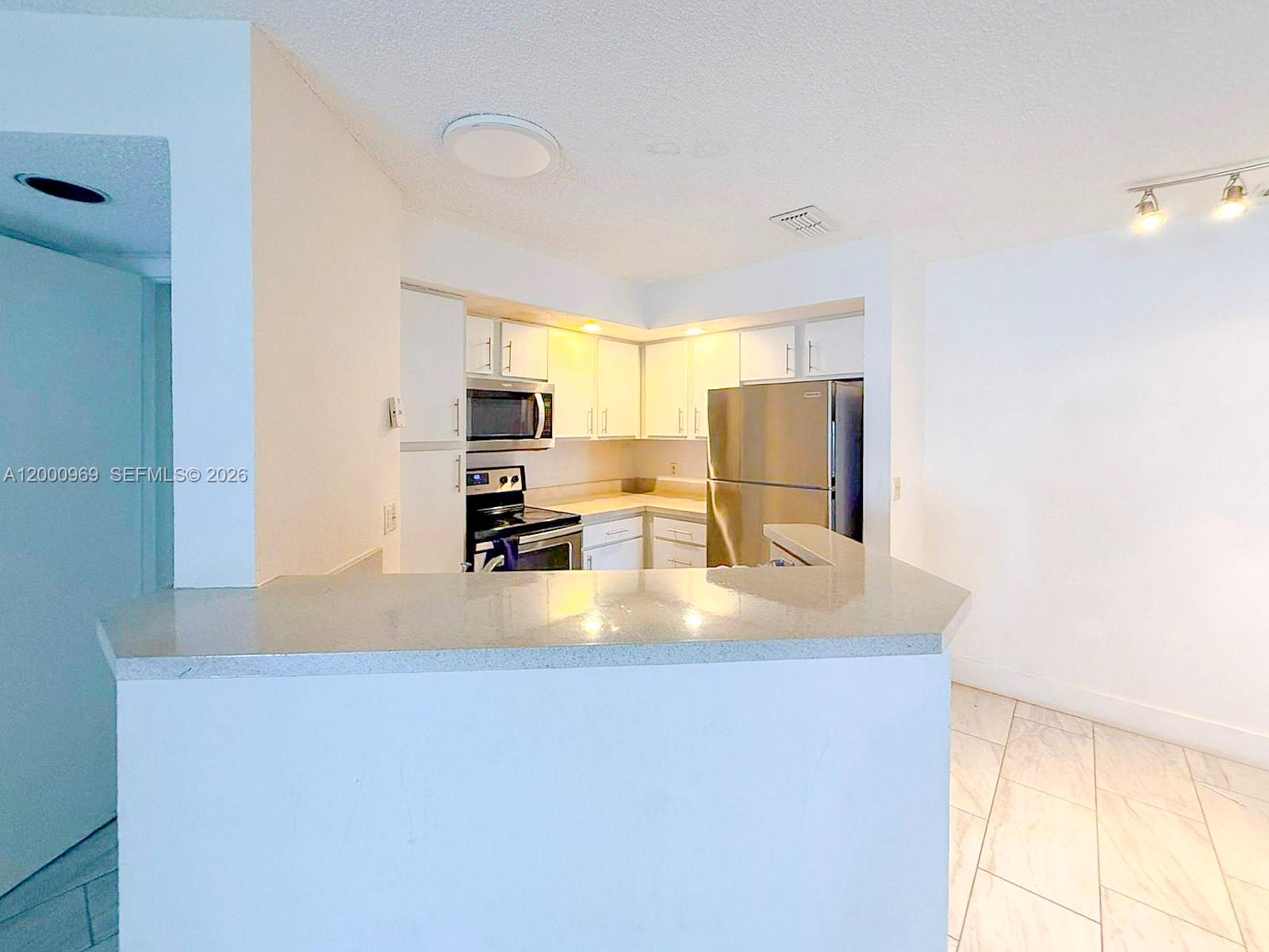 CORAL KEY CONDO - Residential