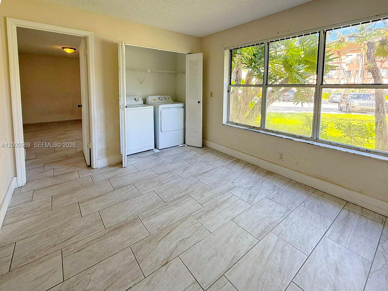 CORAL KEY CONDO - Residential