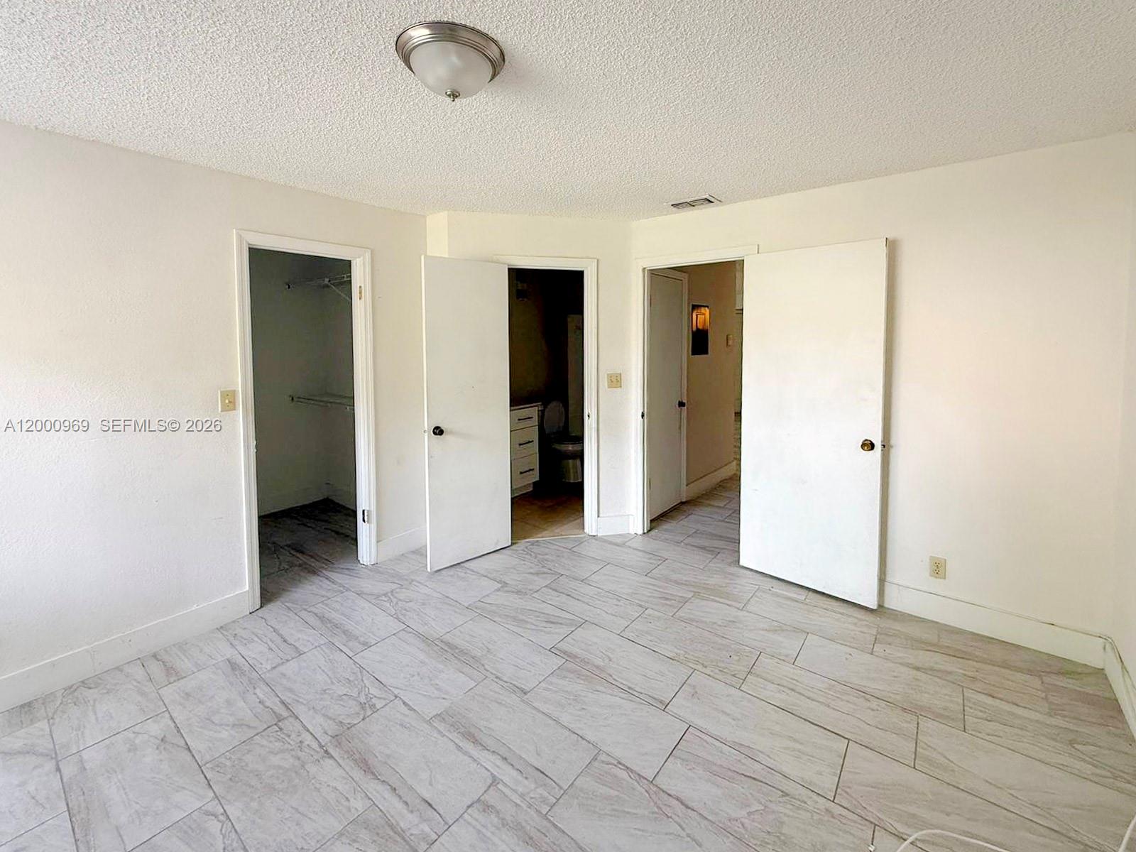CORAL KEY CONDO - Residential