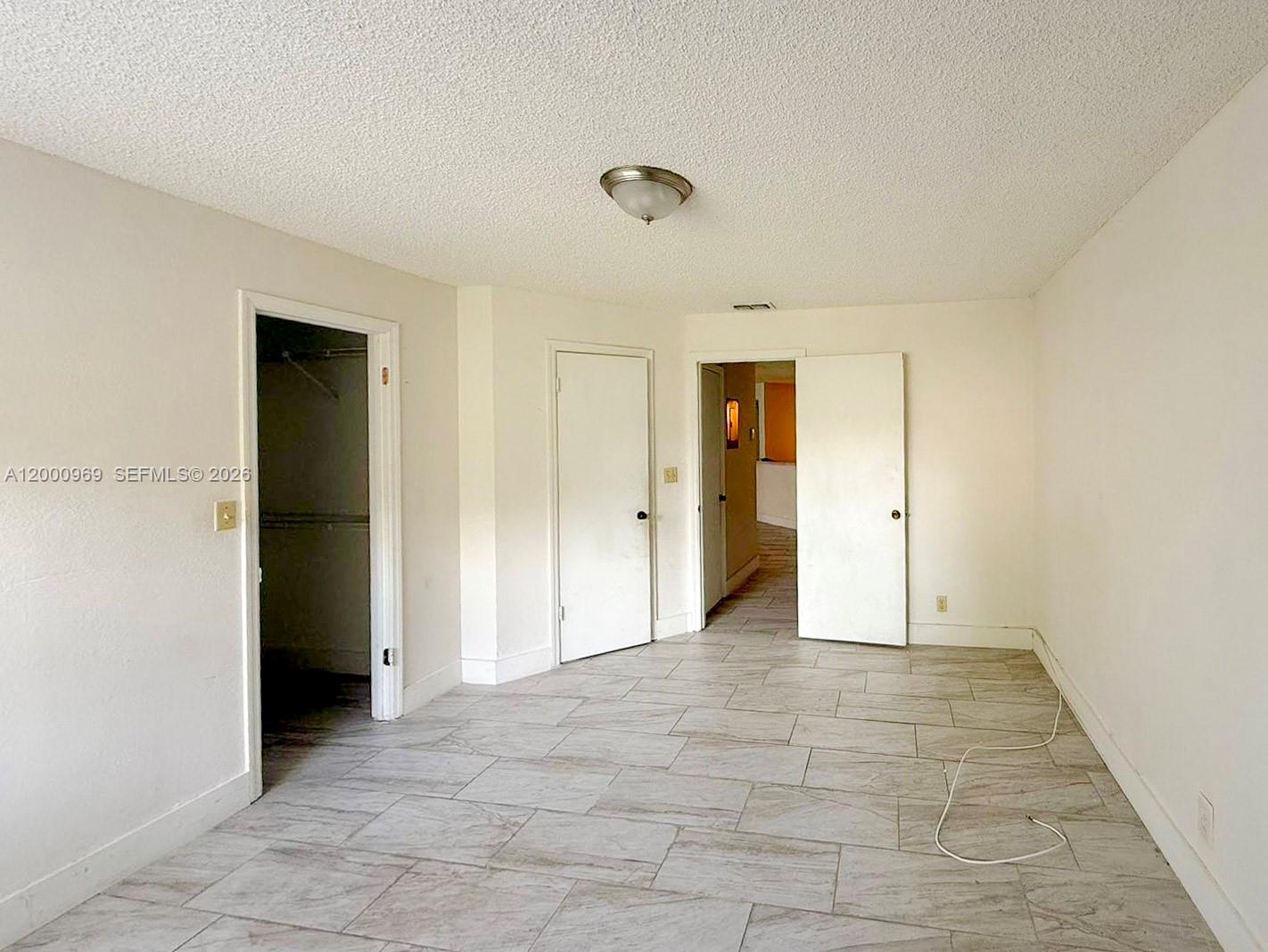 CORAL KEY CONDO - Residential
