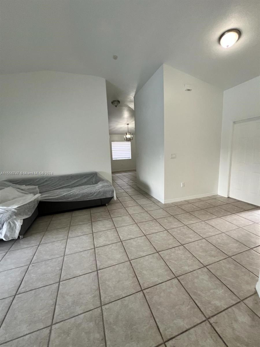 KENDALL FAMILY ESTATES PH - Residential Lease