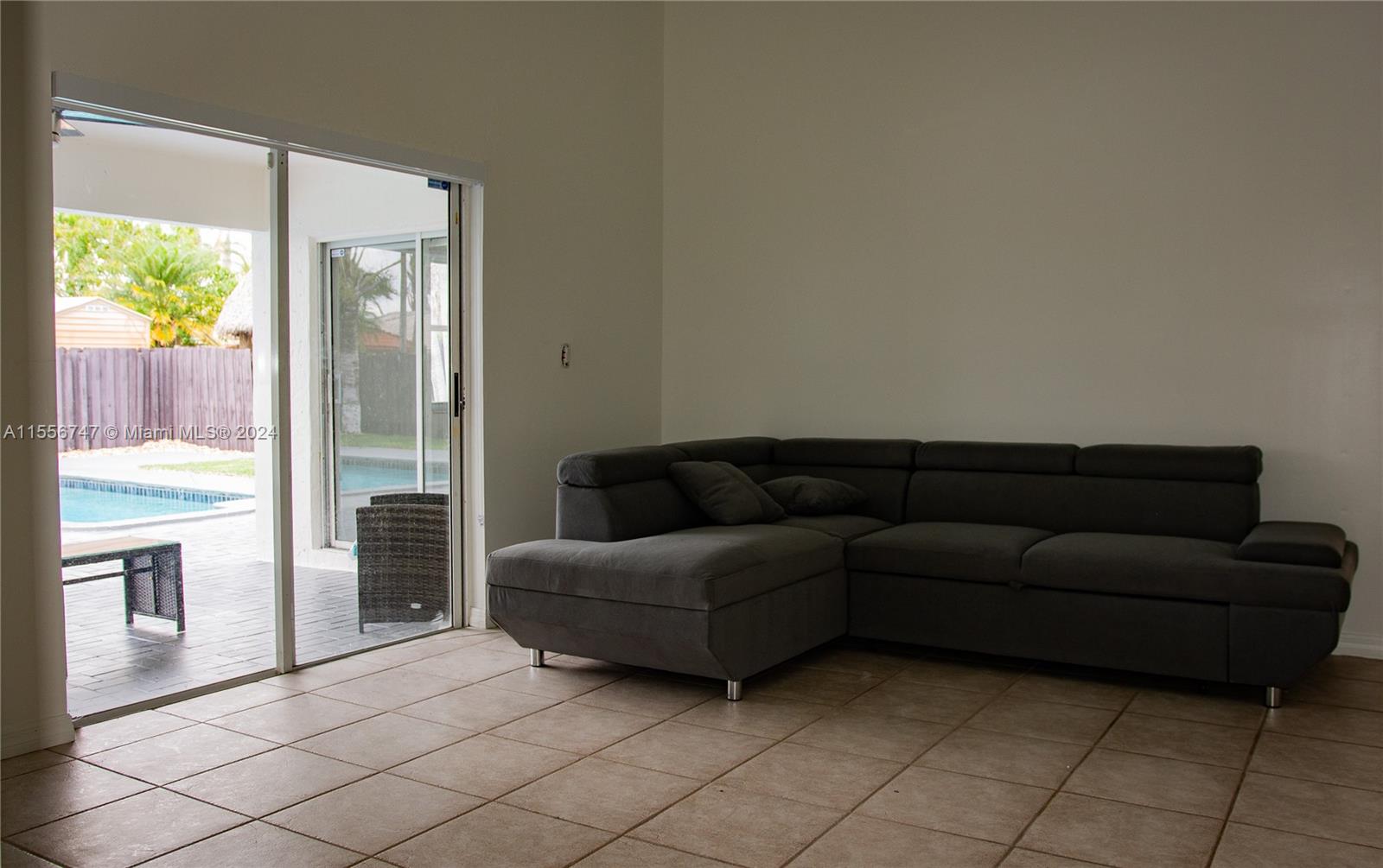 KENDALL FAMILY ESTATES PH - Residential Lease
