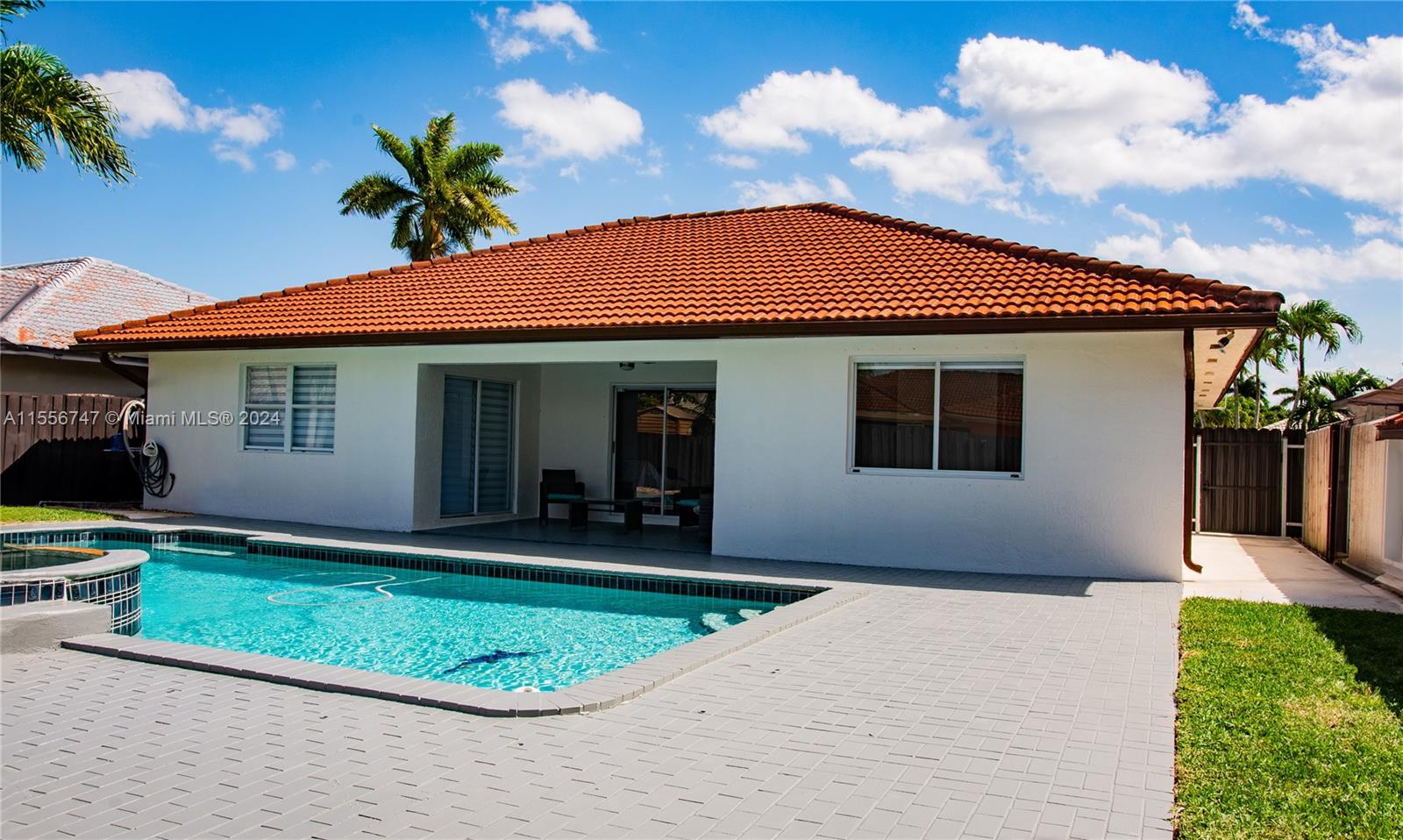 KENDALL FAMILY ESTATES PH - Residential Lease
