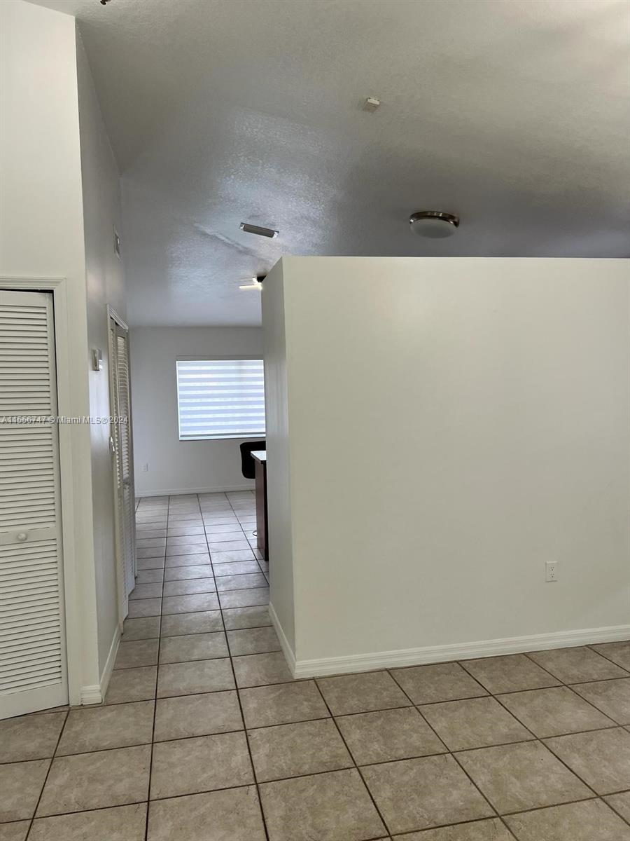 KENDALL FAMILY ESTATES PH - Residential Lease