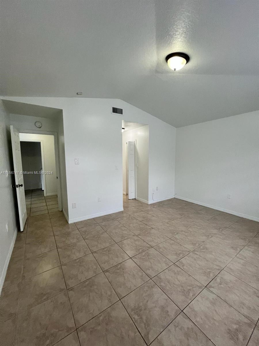 KENDALL FAMILY ESTATES PH - Residential Lease