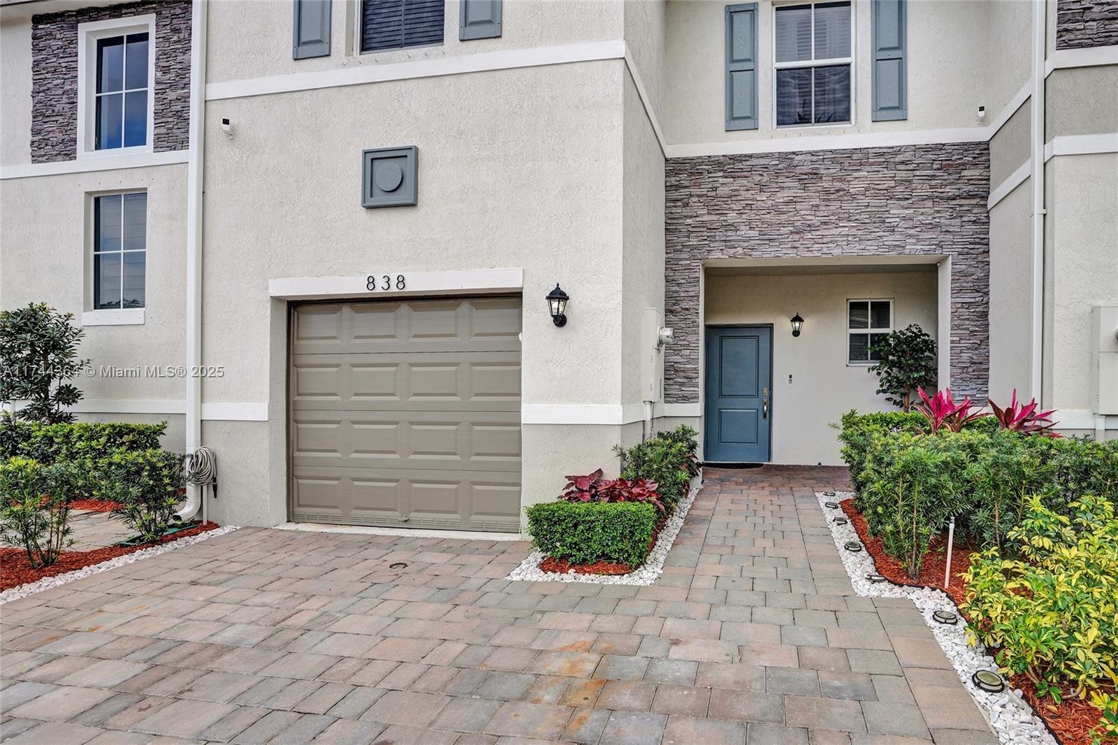 CEDAR AT KEYS GATE - Residential