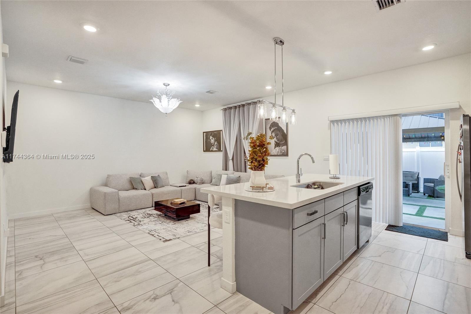 CEDAR AT KEYS GATE - Residential