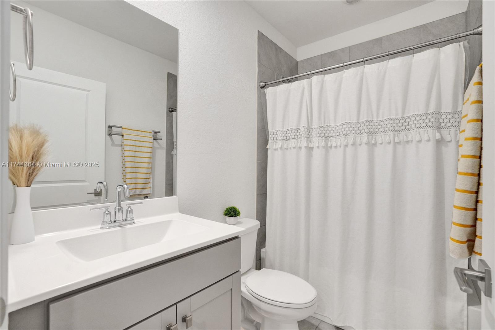 CEDAR AT KEYS GATE - Residential