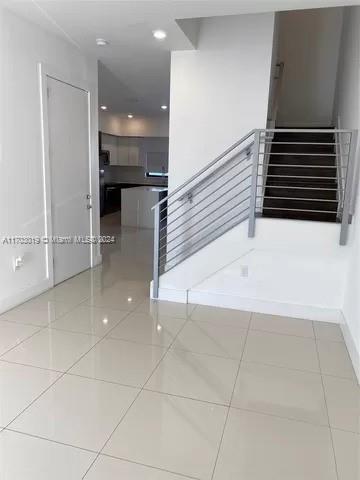 KILLIAN COMMONS - Residential Lease