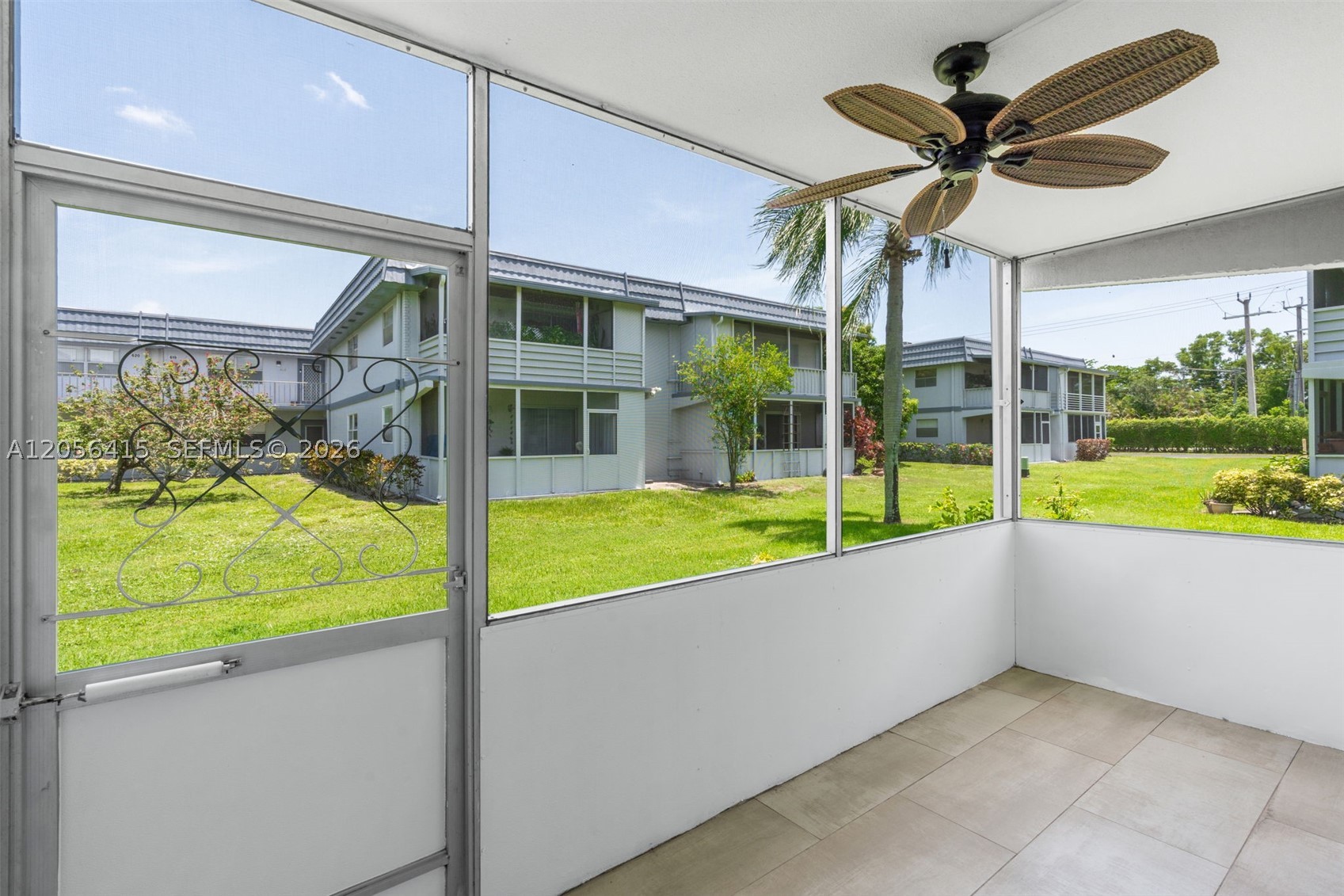 KINGS POINT SAXONY CONDOS - Residential