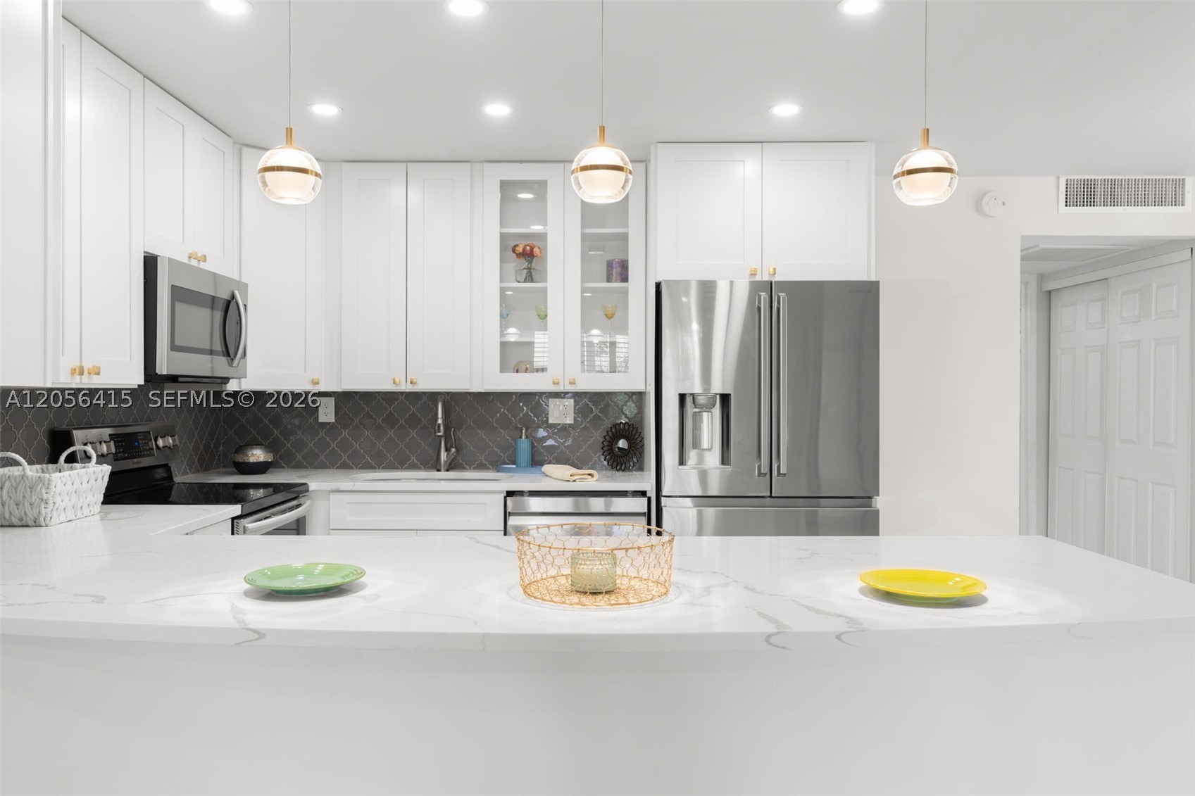 KINGS POINT SAXONY CONDOS - Residential