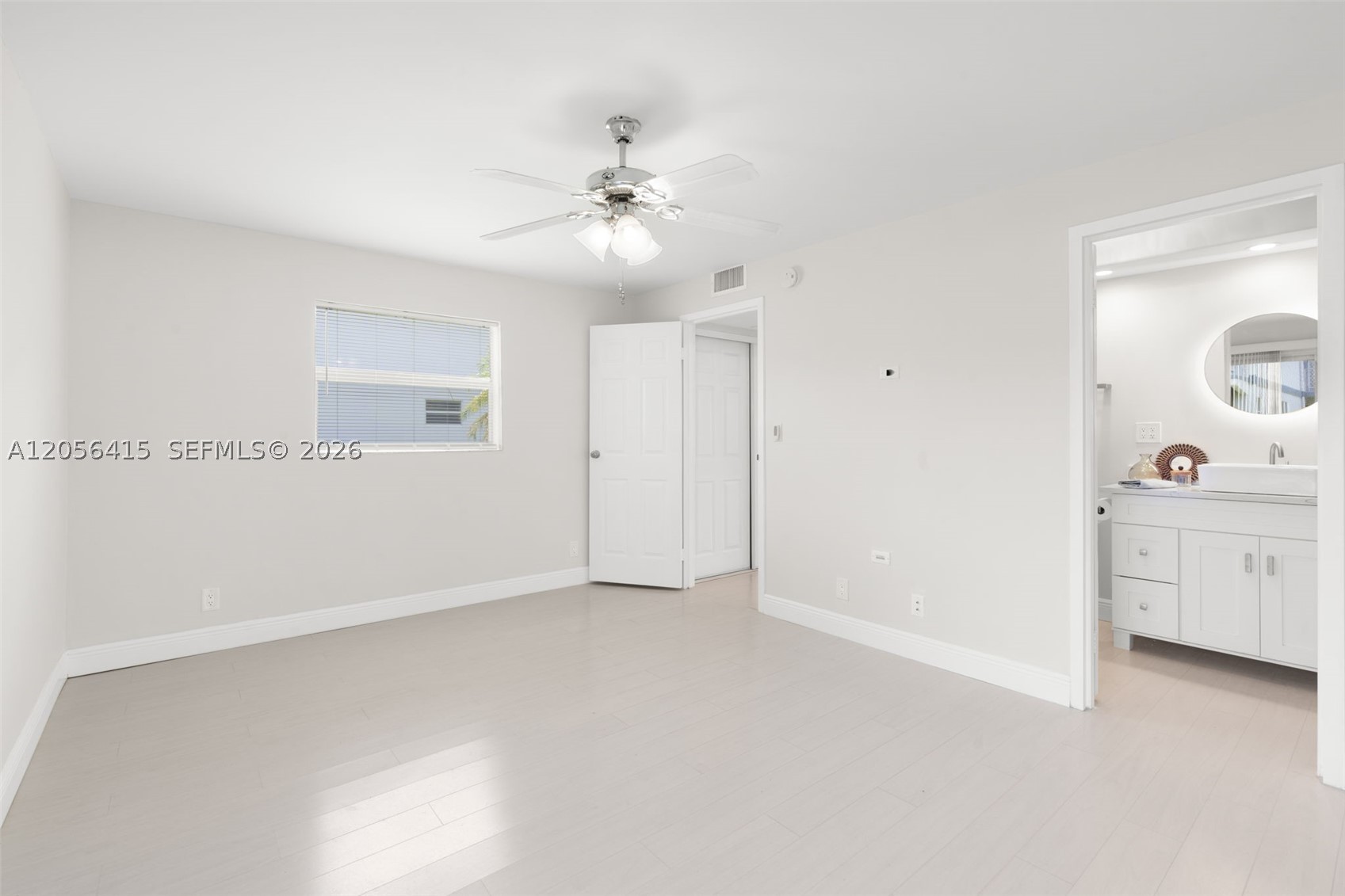KINGS POINT SAXONY CONDOS - Residential