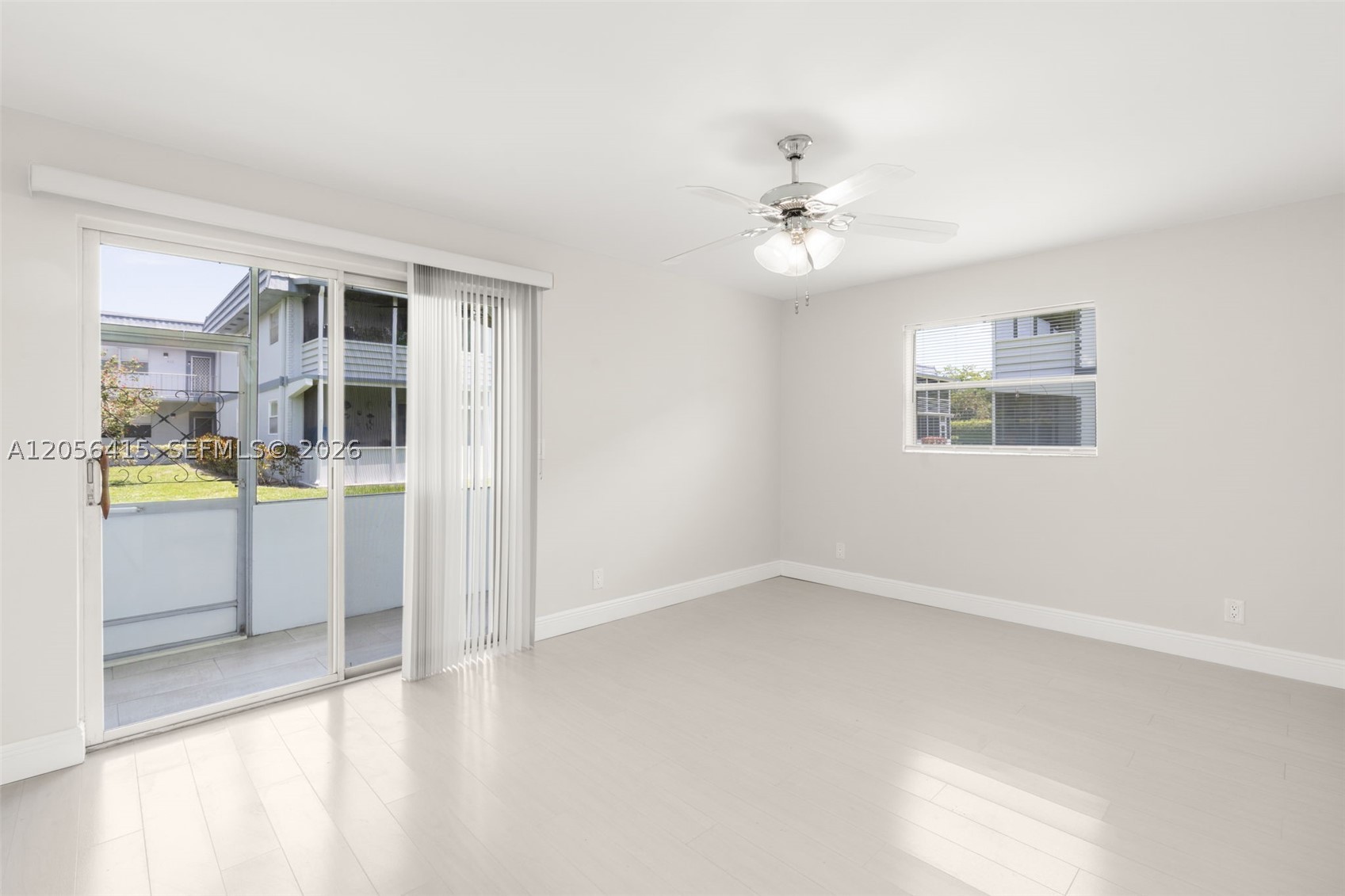 KINGS POINT SAXONY CONDOS - Residential