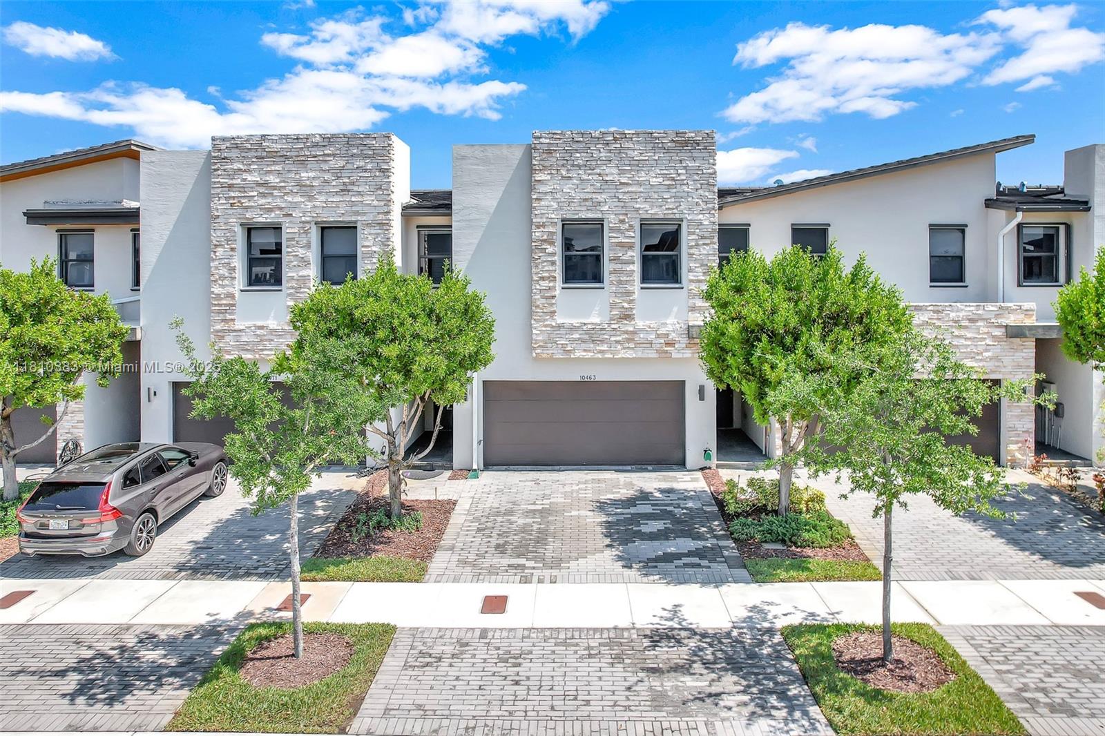 Spacious 4BR/3.5BA townhouse in the gated Summit at Park Central community. Built in 2018, this 2-story home offers 2,105 sq ft of living space with tile flooring throughout. The open-concept kitchen features granite countertops and stainless steel appliances. Upstairs, the primary suite boasts a walk-in closet, dual vanities, a tub, and a separate shower. Enjoy a private patio and a 2-car garage. Residents have access to the Park Central Clubhouse, offering resort-style amenities: pool, gym, tennis courts, and more. Conveniently located near top-rated schools, shopping, dining, and major highways. Ready for July 1st occupancy!