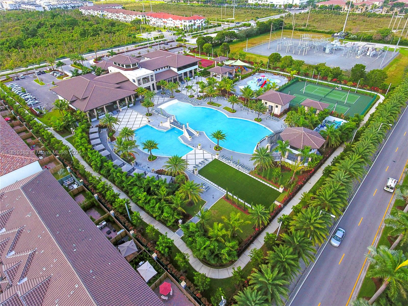 GRAND BAY SOUTH TOWNHOMES - Residential Lease
