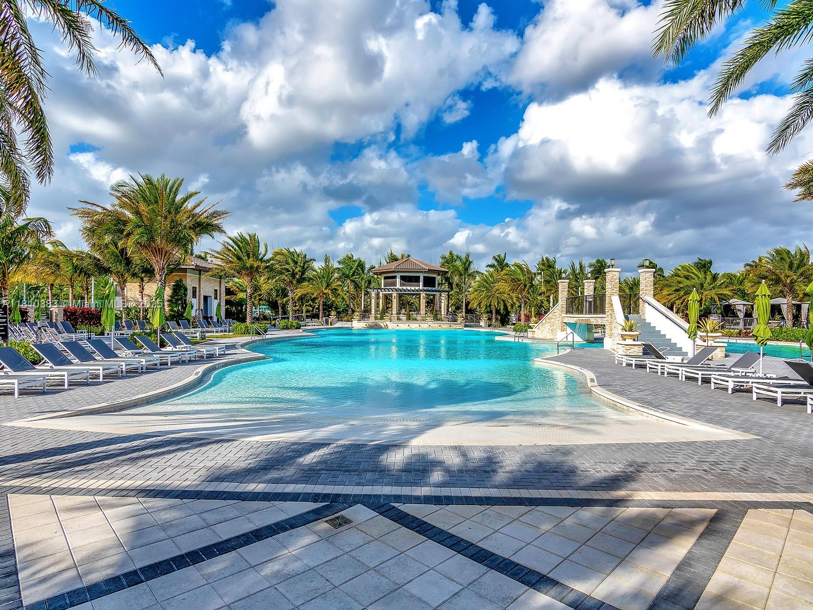 GRAND BAY SOUTH TOWNHOMES - Residential Lease