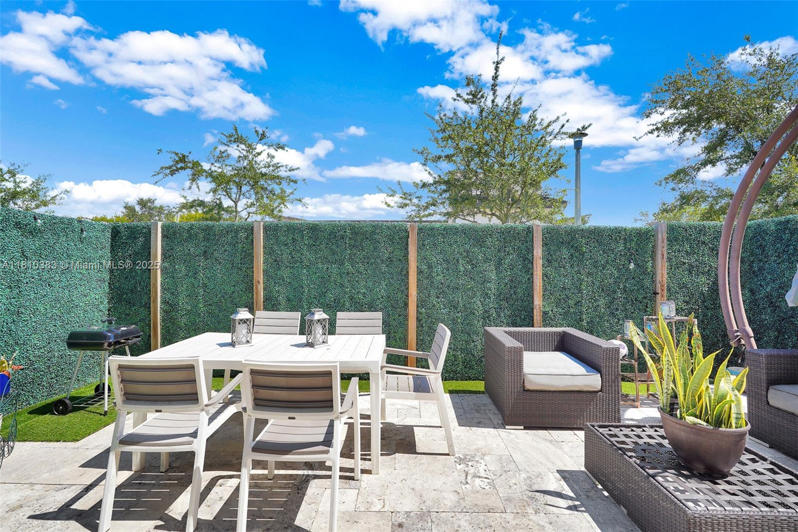 GRAND BAY SOUTH TOWNHOMES - Residential Lease