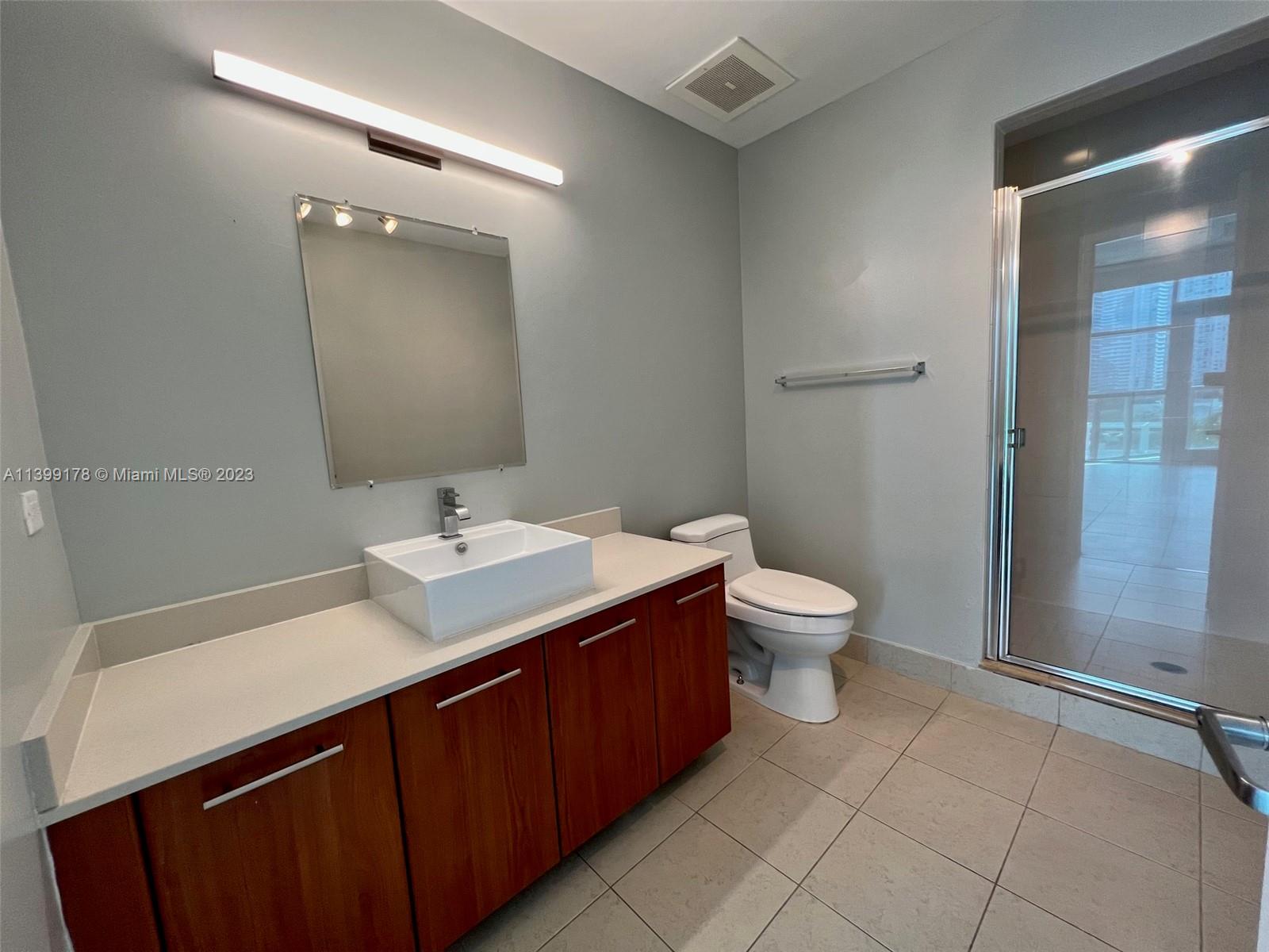 FOUR MIDTOWN MIAMI CONDO - Residential Lease