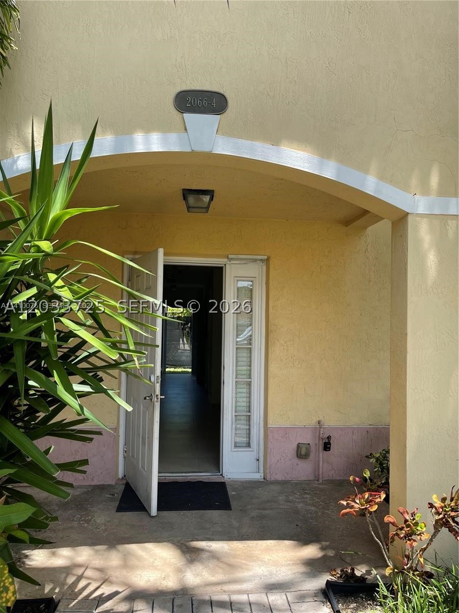 AQUA VISTA TOWNHOMES CONDO - Residential