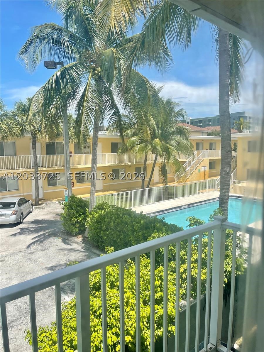 AQUA VISTA TOWNHOMES CONDO - Residential
