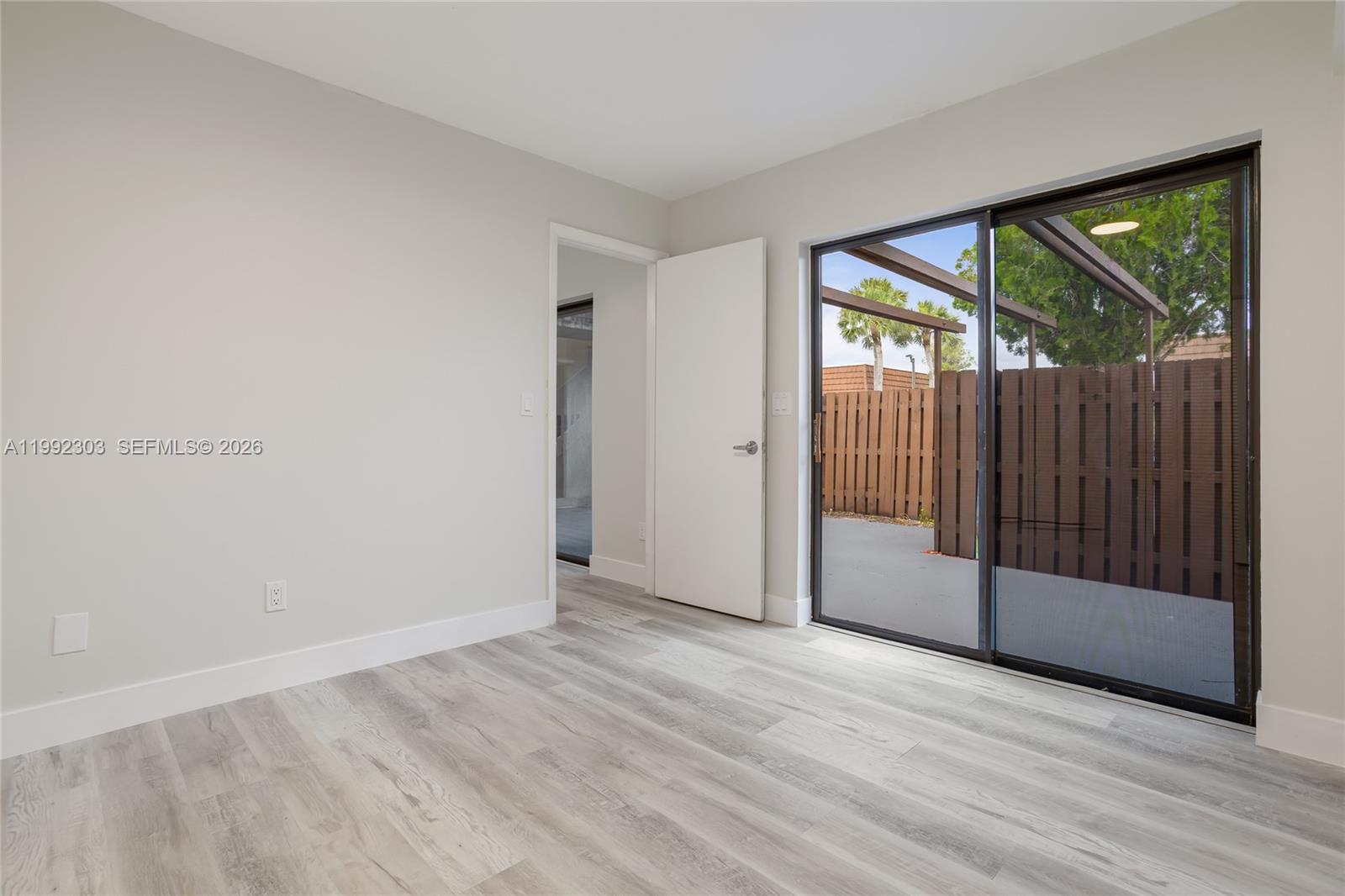 C H E ACRES - Residential