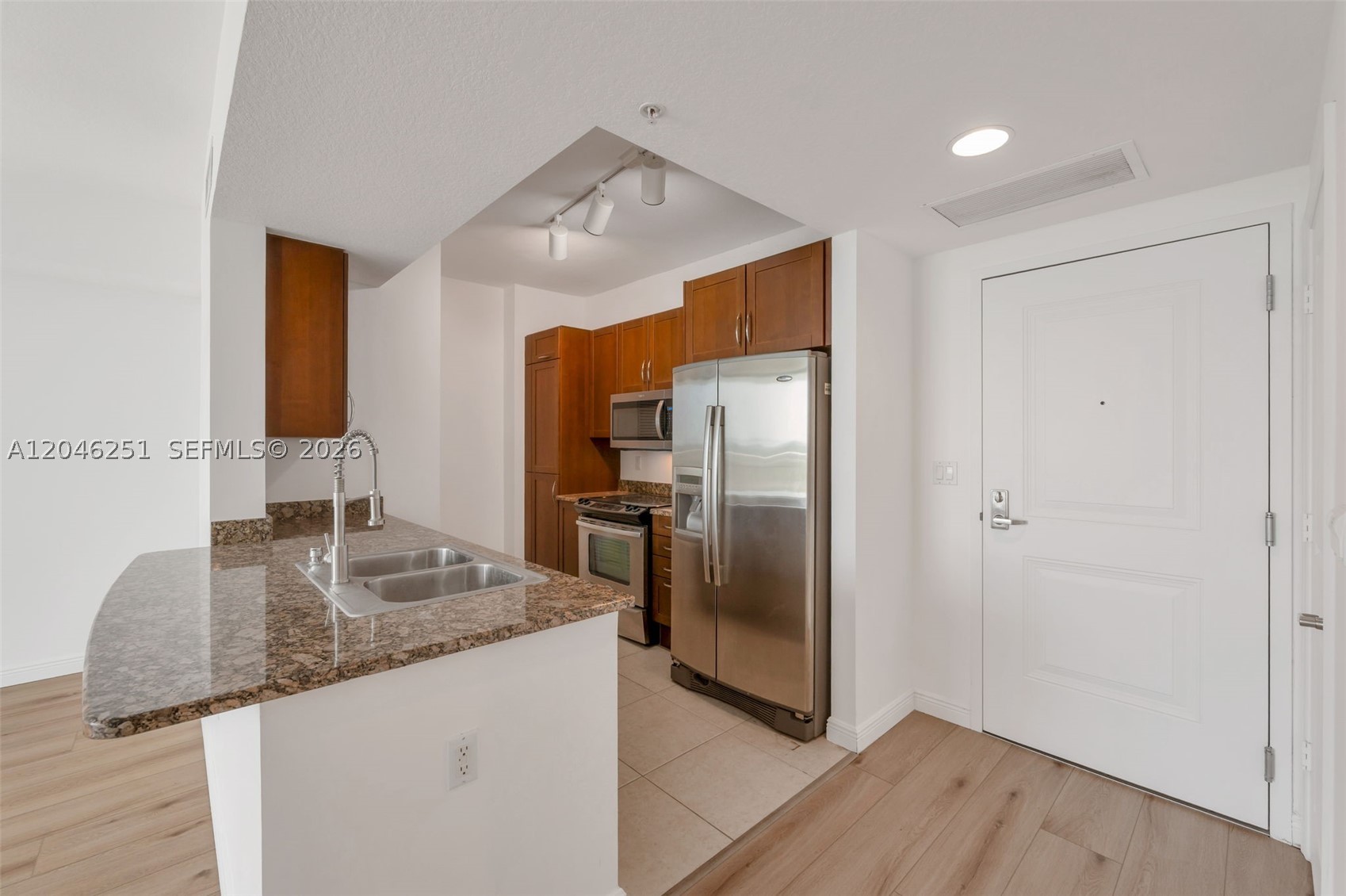 CASA COSTA CONDO - Residential