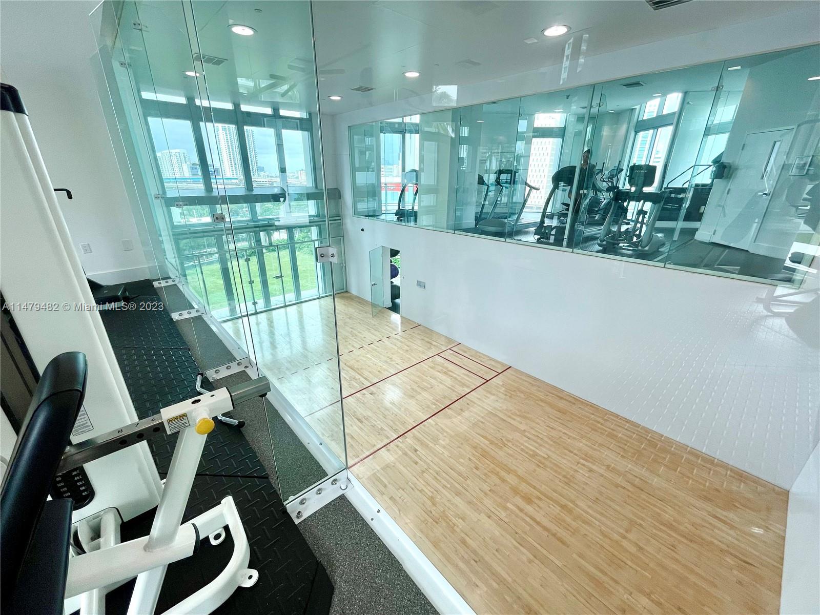WIND CONDO - Residential Lease