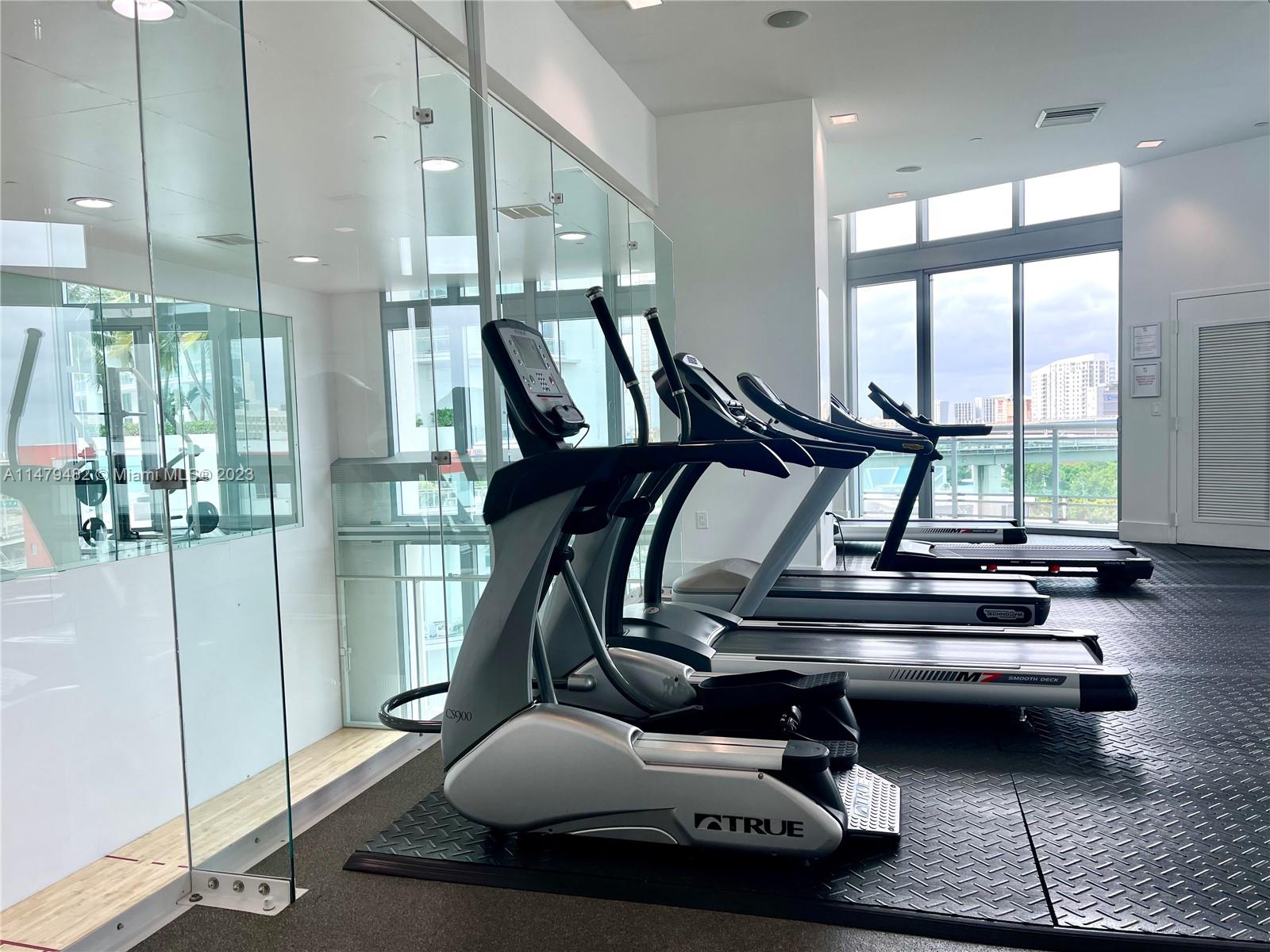 WIND CONDO - Residential Lease
