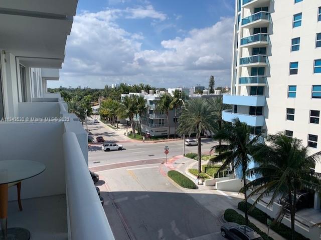 CARLISLE ON THE OCEAN CON - Residential Lease