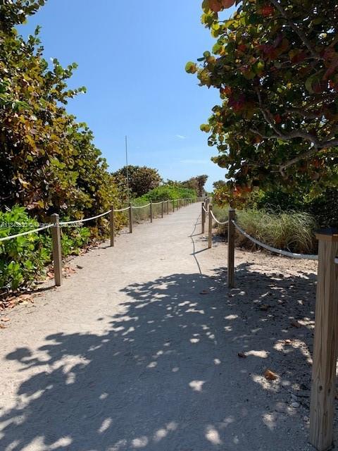 CARLISLE ON THE OCEAN CON - Residential Lease