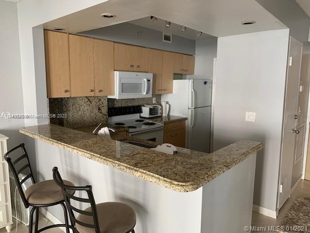 CARLISLE ON THE OCEAN CON - Residential Lease