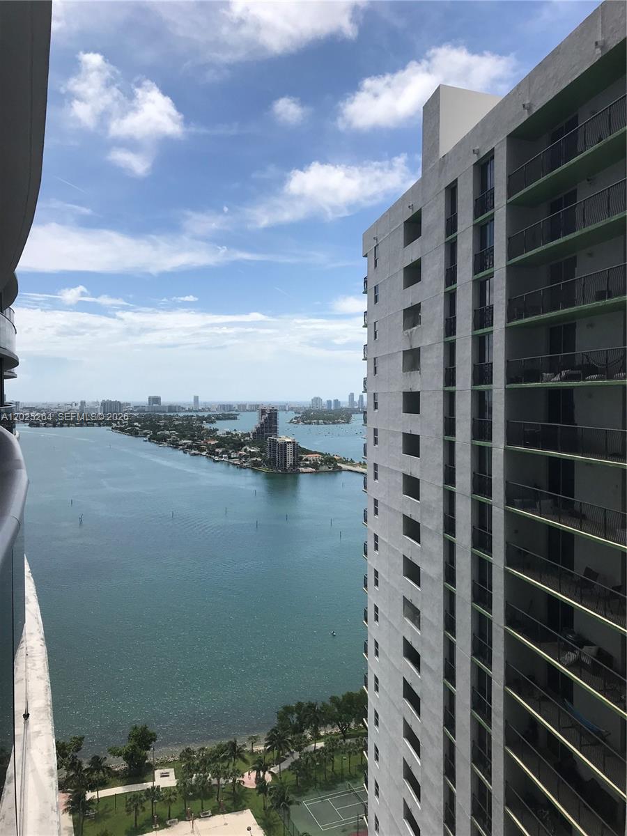 ARIA ON THE BAY CONDO - Residential Lease