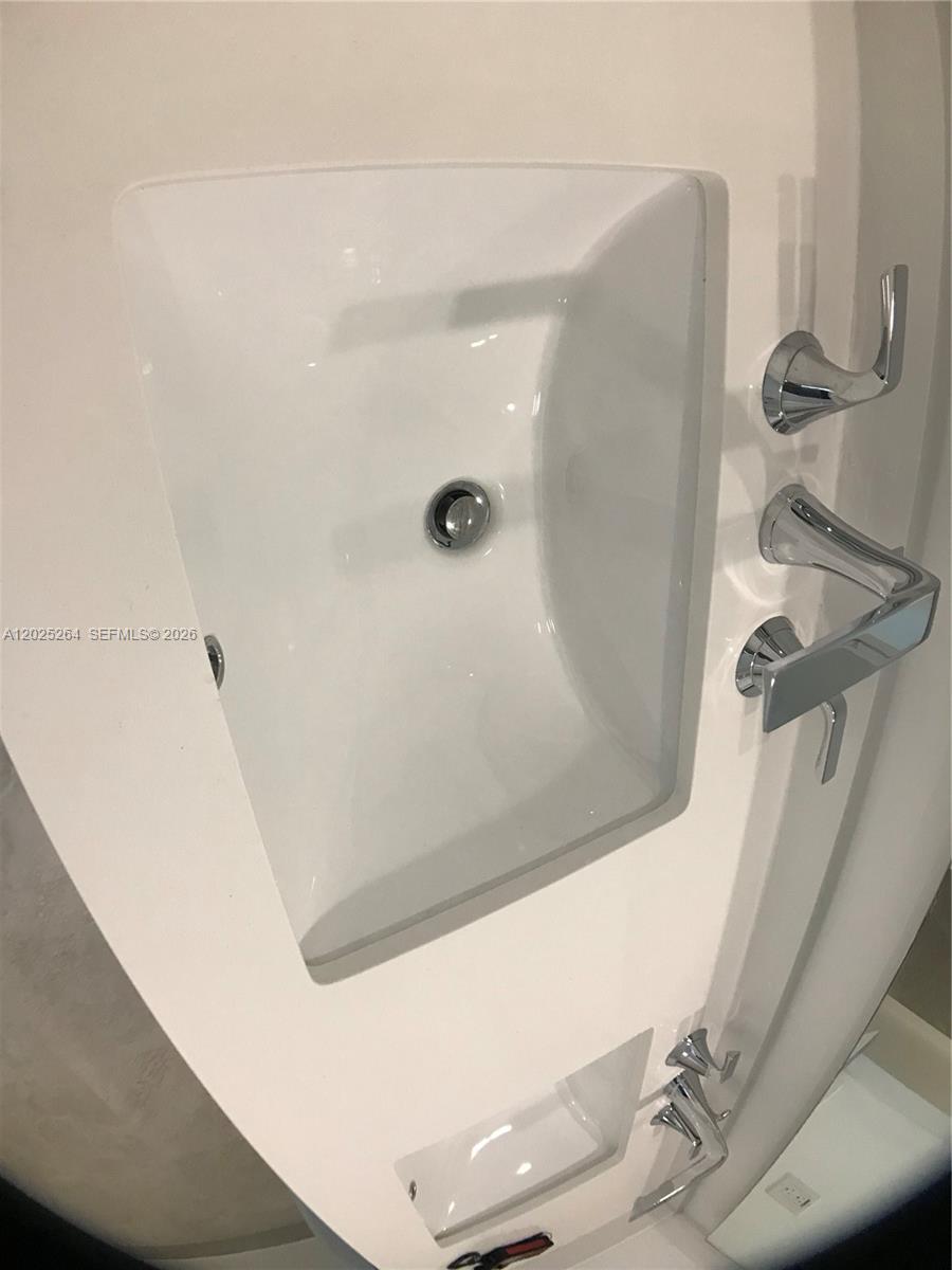 ARIA ON THE BAY CONDO - Residential Lease