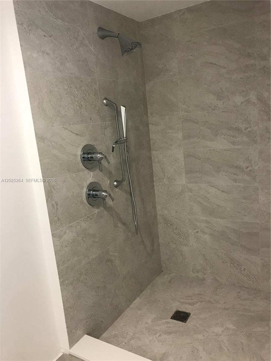 ARIA ON THE BAY CONDO - Residential Lease