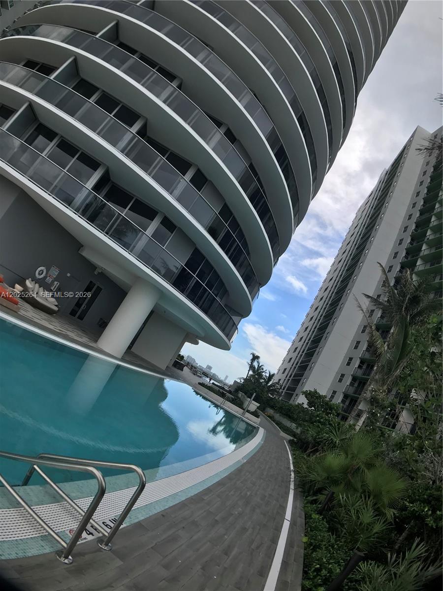 ARIA ON THE BAY CONDO - Residential Lease